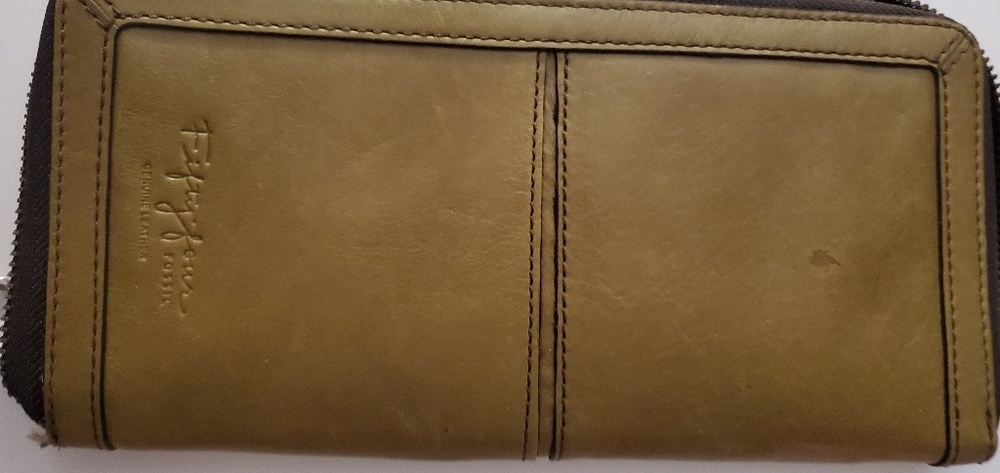 FOSSIL LARGE WALLET